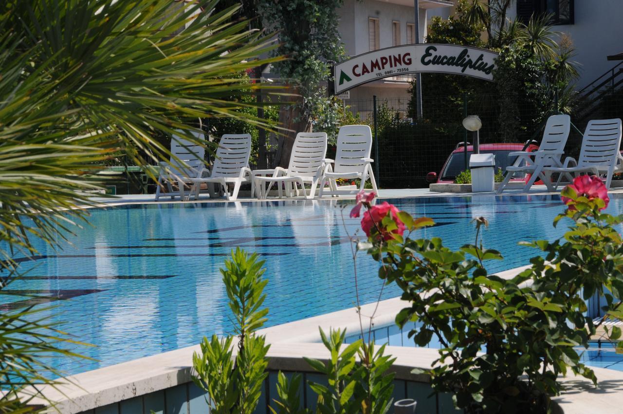Camping & Village Eucaliptus Alba Adriatica Exterior foto