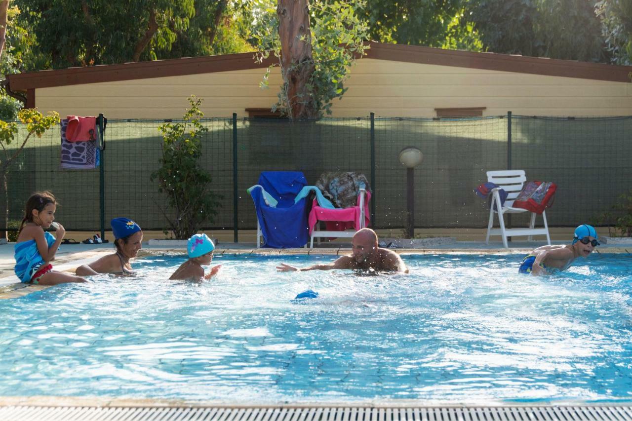 Camping & Village Eucaliptus Alba Adriatica Exterior foto